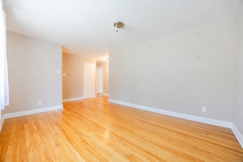 Living Room - 415 Av. Thorncrest, Dorval, QC 