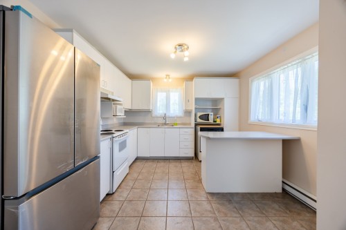 Kitchen - 415 Av. Thorncrest, Dorval, QC 