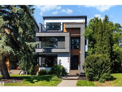 7814 142 ST NW  Edmonton, AB T5R 0L8