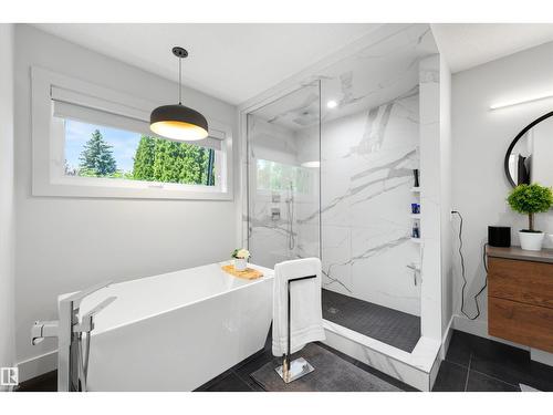 7814 142 St Nw, Edmonton, AB 