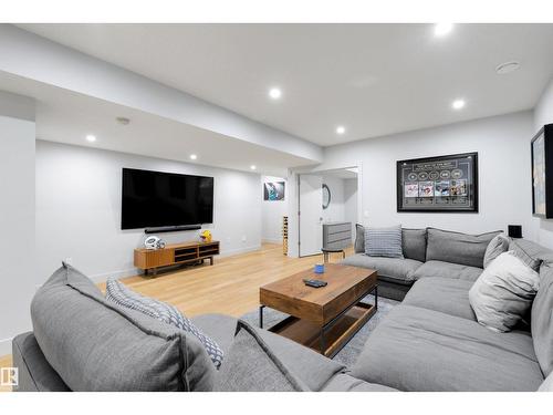 7814 142 St Nw, Edmonton, AB 