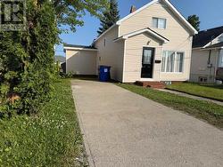 251 TOKE STREET  Timmins (Tne - Hill District), ON P4N 6V4