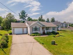 68 Leo AVE  Sussex, NB E4E 1Z8