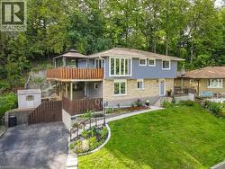 22 DUNDONALD Road  Cambridge, ON N1S 3H3