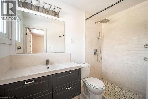 Primary 3pc Ensuite Bath - 22 Dundonald Road, Cambridge, ON 