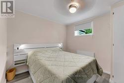 Lower bedroom - 