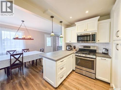 121 1St Avenue Ne, Ituna, SK 