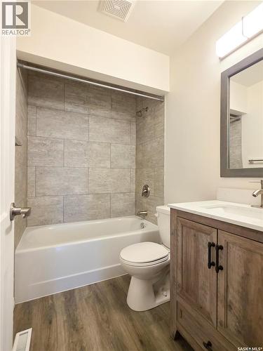 121 1St Avenue Ne, Ituna, SK 
