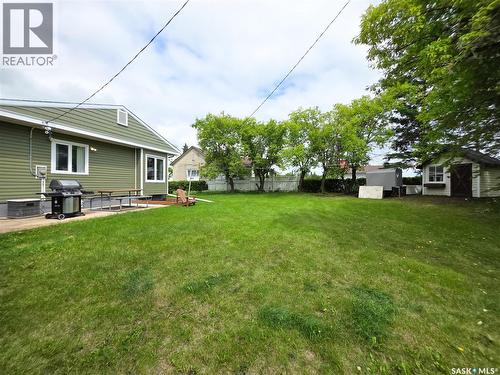 121 1St Avenue Ne, Ituna, SK 