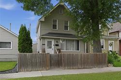 1182 Garfield ST  Winnipeg, MB R3E 2P1
