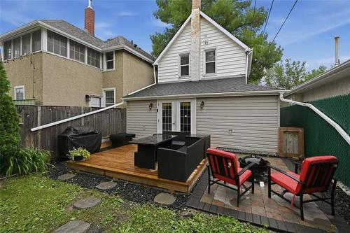 1182 Garfield St, Winnipeg, MB 
