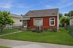 764 Weatherdon AVE  Winnipeg, MB R3N 2B7
