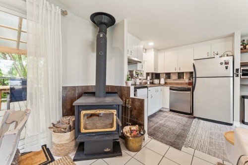 Living Room - 36 Rue Des Érables, Hatley - Municipalité, QC - Indoor Photo Showing Kitchen