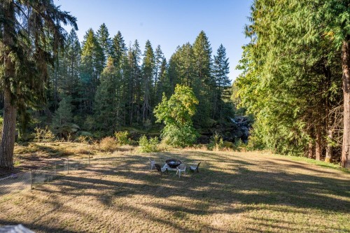 995 Nanaimo River Rd, Nanaimo, BC 