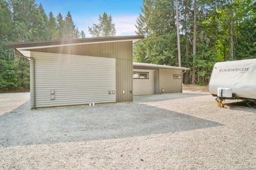 995 Nanaimo River Rd, Nanaimo, BC 
