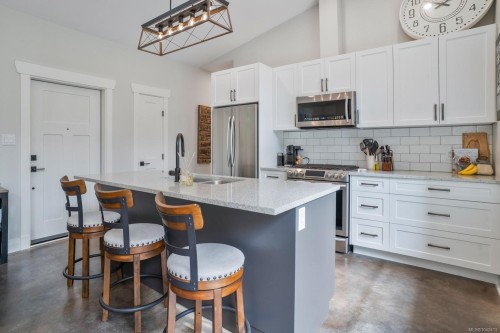 995 Nanaimo River Rd, Nanaimo, BC 