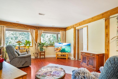 995 Nanaimo River Rd, Nanaimo, BC 