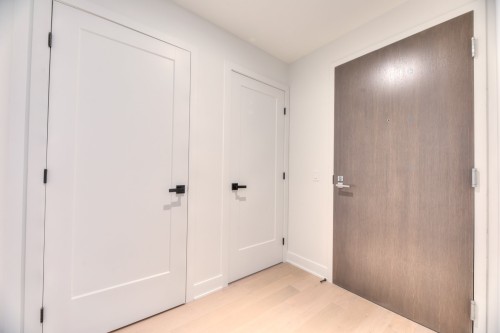 Mud Room - 1106-399 Rue De La Rotonde, Montréal (Verdun/Île-Des-Soeurs), QC 