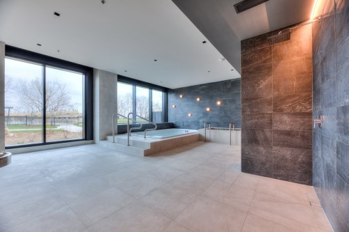 Spa - 1106-399 Rue De La Rotonde, Montréal (Verdun/Île-Des-Soeurs), QC 