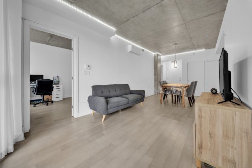 Living Room - 314-4599 Av. Clanranald, Montréal (Côte-Des-Neiges/Notre-Dame-De-Grâce), QC 