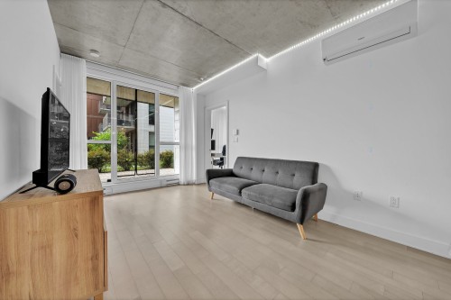 Living Room - 314-4599 Av. Clanranald, Montréal (Côte-Des-Neiges/Notre-Dame-De-Grâce), QC 