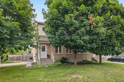 41 Rue du Couguar  Gatineau (Aylmer), QC J9J 0W4