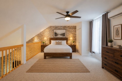 Master Bedroom - 1564 Boul. Du Millénaire, Saint-Basile-Le-Grand, QC - Indoor Photo Showing Bedroom
