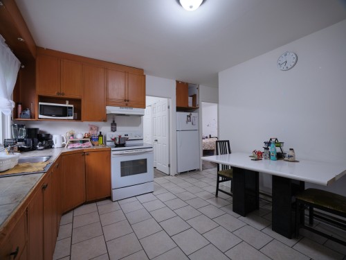 Kitchen - 387  - 393 Rue Des Saules O., Québec (La Cité-Limoilou), QC - Indoor Photo Showing Kitchen