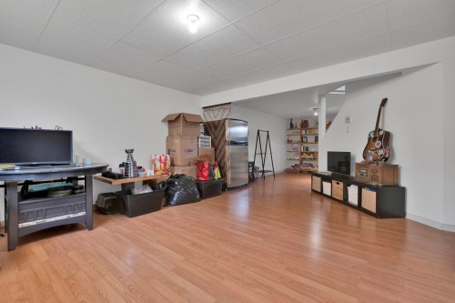 Salle familiale - 41 Rue André-Beauregard, Verchères, QC - Indoor
