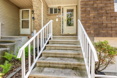 Entrée extérieure - 50 Av. De Portsmouth, Pointe-Claire, QC - Outdoor With Deck Patio Veranda
