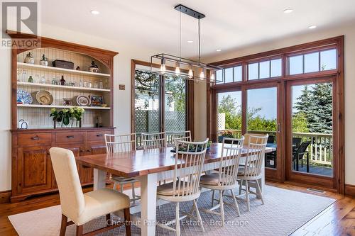 Dining room with walk out to deck, patio and pool - 176 Bartlett Boulevard, Collingwood, ON 