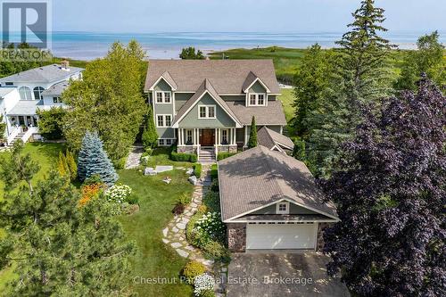 Custom built home on Georgian Bay - 176 Bartlett Boulevard, Collingwood, ON 