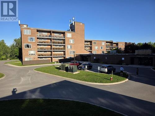 303 MacDonald AVE # 208  Sault Ste. Marie, ON P6B 6G4