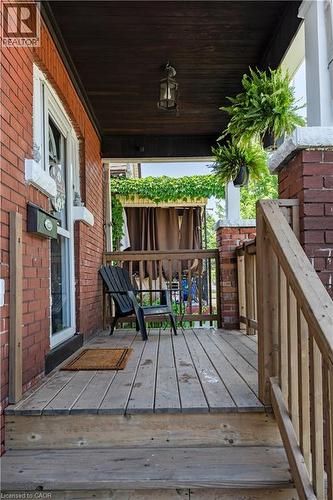 124 Balsam Avenue N, Hamilton, ON 