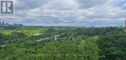 804 - 980 BROADVIEW AVENUE Toronto, ON M4K 3Y1
