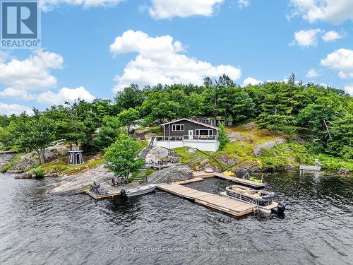 101 HEALEY LAKE WATER  The Archipelago (Archipelago South), ON P0C 1H0