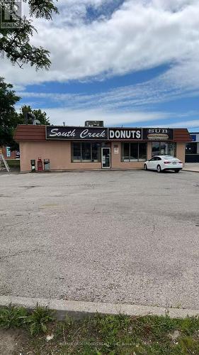 2100 Dundas Street E, Mississauga, ON 