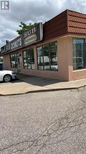 2100 Dundas Street E, Mississauga, ON 