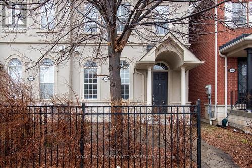 Executive townhouse built by Cachet Estate Homes - 3486 Eglinton Avenue W, Mississauga, ON 