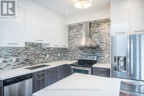 High-end Irpinia kitchen cabinets - 3486 Eglinton Avenue W, Mississauga, ON 