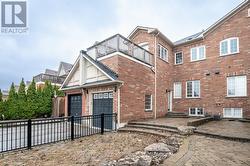Move right in to 3486 Eglinton! - 