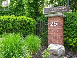 807 - 25 FAIRVIEW ROAD W  Mississauga, ON L5B 3Y8