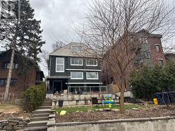 491 PARKSIDE DRIVE Toronto, ON M6R 2Z9
