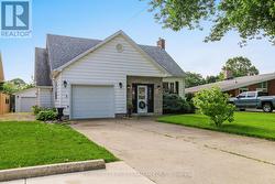 26 GRAND AVENUE Chatham-Kent (Wallaceburg), ON N8A 4J9