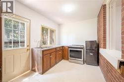 1274 BARTON Street E  Hamilton, ON L8H 2W1