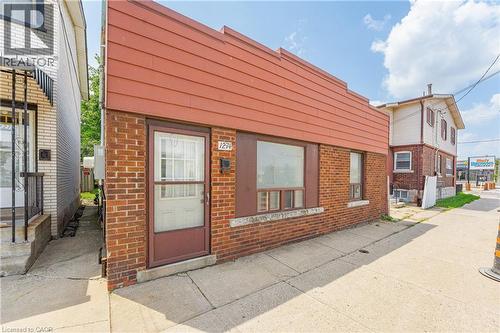 1274 Barton Street E, Hamilton, ON 