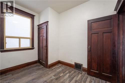 1274 Barton Street E, Hamilton, ON 