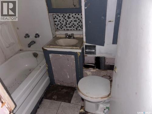 1857 Ottawa Street, Regina, SK - Indoor Photo Showing Bathroom