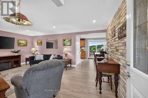 7344 Dickenson Road E, Hamilton, ON 