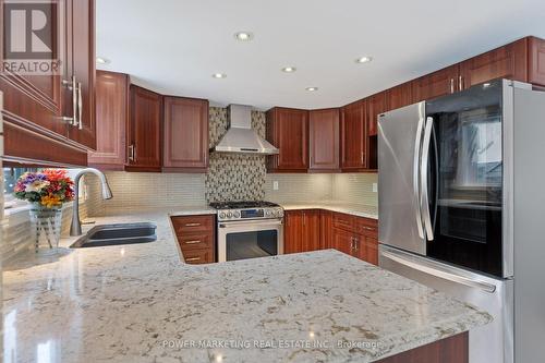 1552 Blohm Drive, Ottawa, ON 